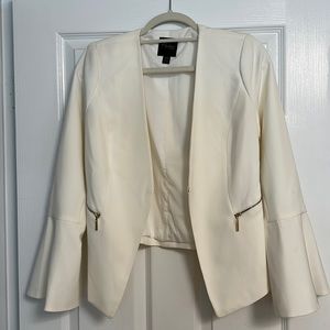 White blazer with flutter sleeve - size small